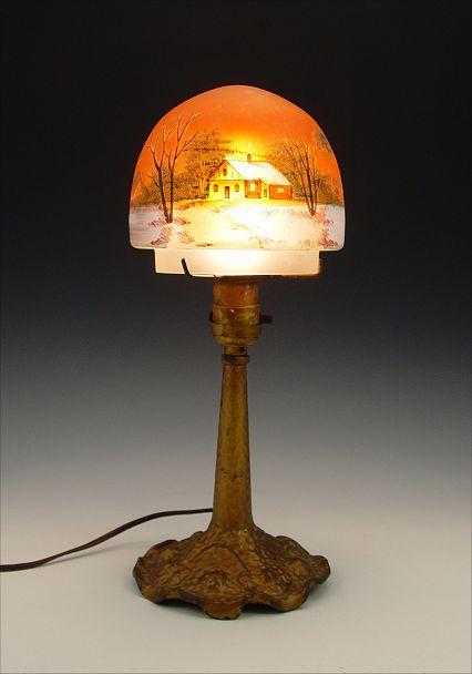 VINTAGE IRON BASE LAMP WITH PAINTED