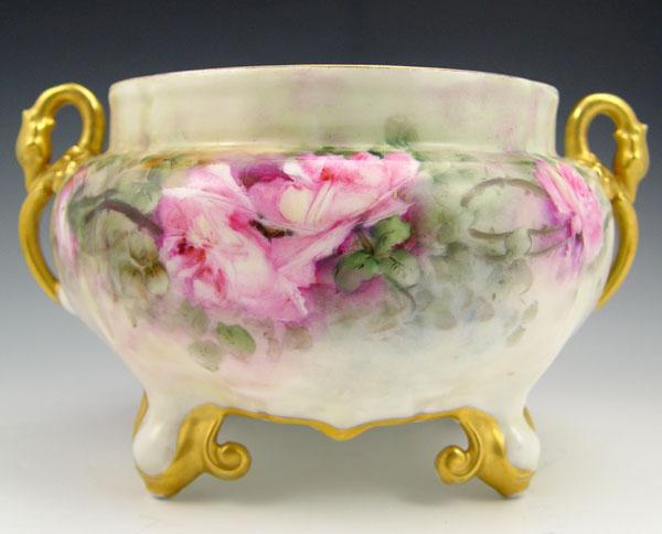 FRENCH LIMOGES ROSE DECORATED FOOTED b9271