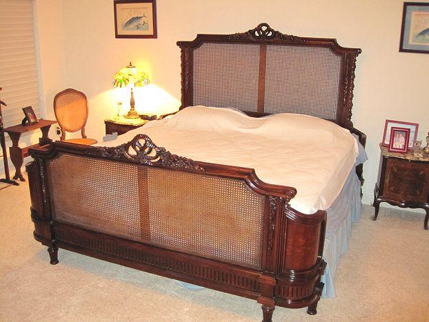 KING SIZE CARVED CANED MAHOGANY b96bf
