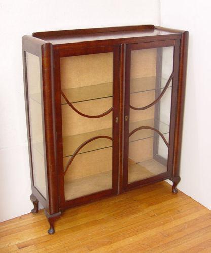 ENGLISH DECO DOUBLE DOOR DISPLAY b974b