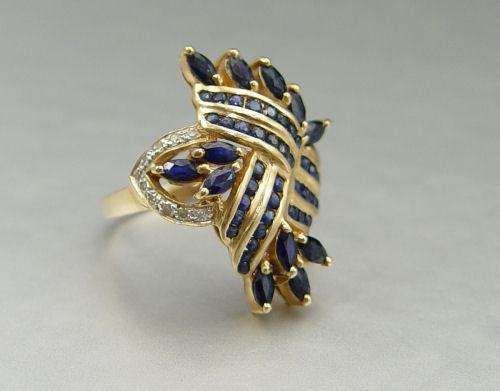 14K SAPPHIRE AND DIAMOND RING  b9774