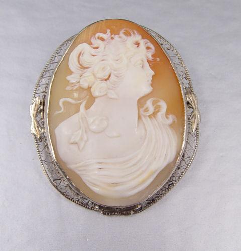 14K GOLD CAMEO FILIGREE PIN: 14K