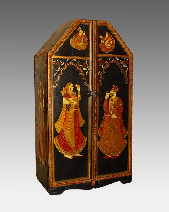 PERSIAN PAINT DECORATED JEWEL CHEST: