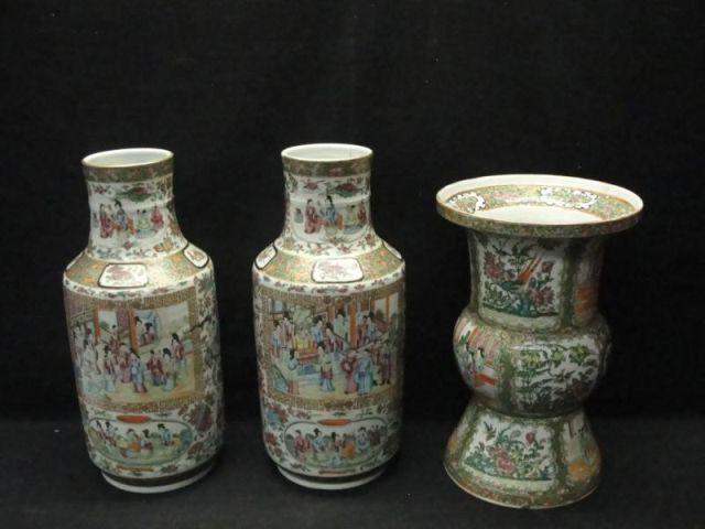 Pair of Chinese Export Vases together bb62a