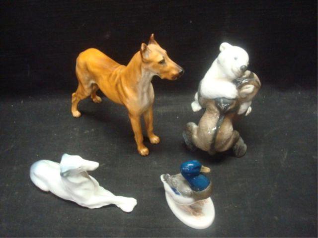 4 Pieces of Porcelain Animals. From