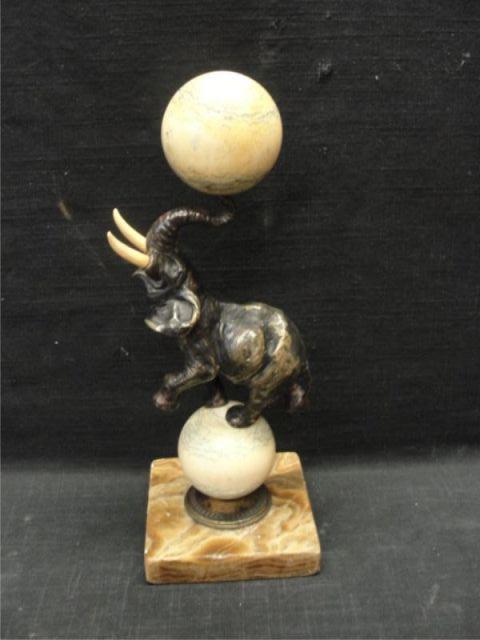 Ivory Elephant on Ivory Ball bd214