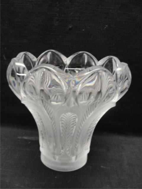 LALIQUE France Vase As is with bd266