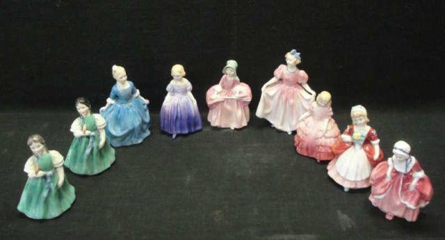 ROYAL DOULTON. 9 Figurines. Girls in