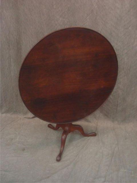 Queen Anne Tilt Top Table with