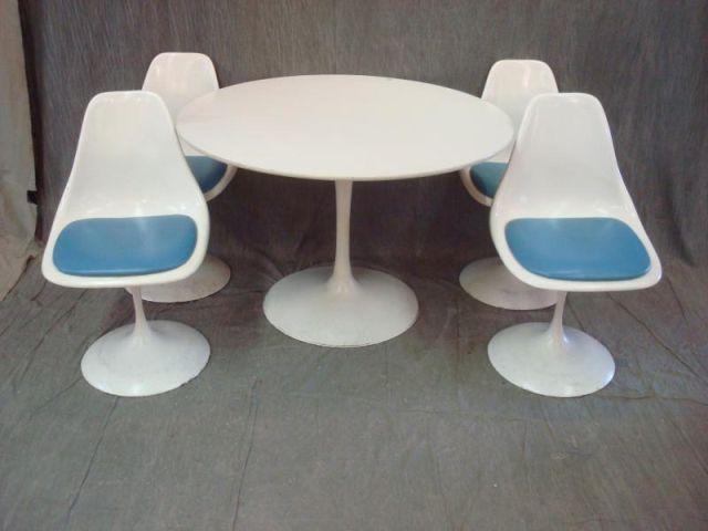 Midcentury SAARINEN Table 4 Chairs  bdd23