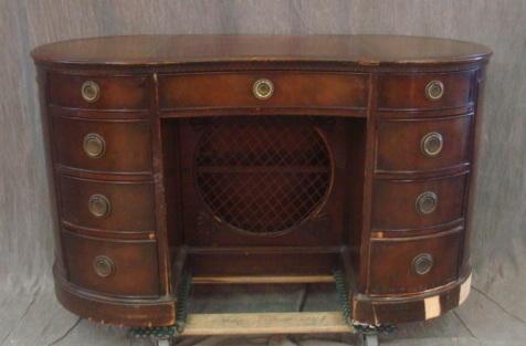 Kidney Shaped Leathertop Desk.