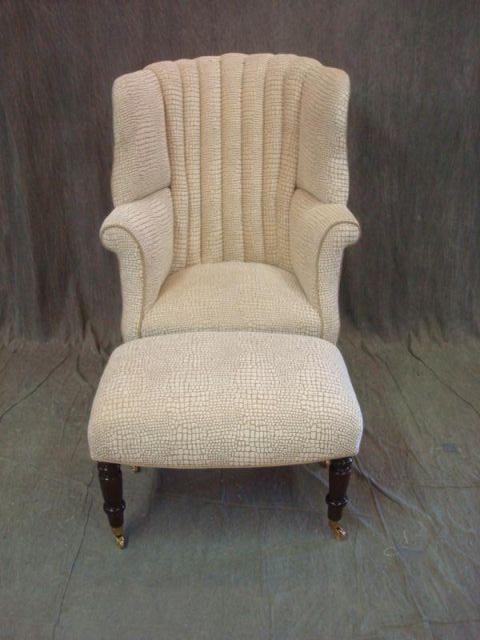 Victorian Style Upholstered Curved bdc58