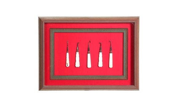 FRAMED DENTAL INSTRUMENTS Probably 1090da