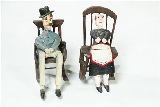 PAIR OF FOLK ART FIGURES Second 1091db