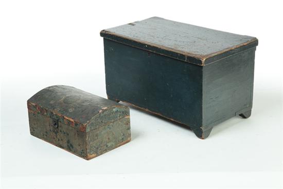 SMALL DECORATED BOX AND MINIATURE 109241