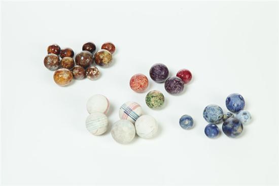 MARBLES.  American  l9th century  clay.