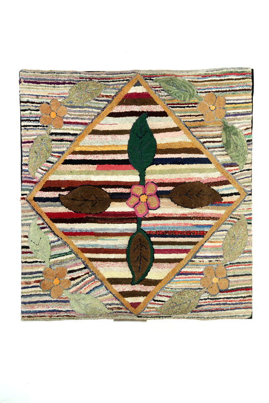 HOOKED RUG.  American  early 20th