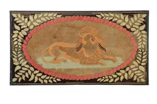 HOOKED RUG American late 19th early 1092f8