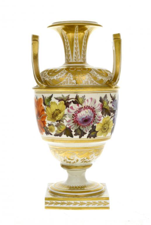 A DERBY VASE
ovoid with trumpet