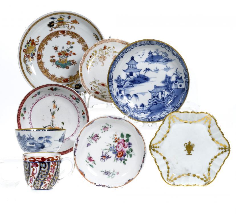 AN ENGLISH DECORATED CHINESE PORCELAIN 1094eb