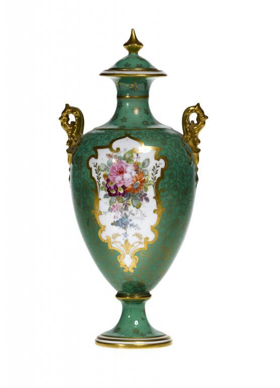 A ROYAL CROWN DERBY VASE AND COVER
of