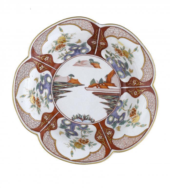 A DERBY BOWL
of five petal-lobed design