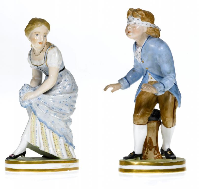 A PAIR OF CROWN DERBY FIGURES OF 1095ee