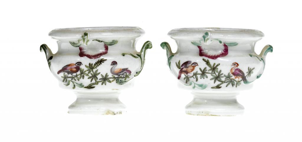 A PAIR OF DERBY SALT CELLARS of 109606