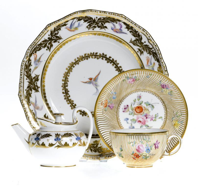 A SAMPSON HANCOCK DESSERT PLATE painted 10960e