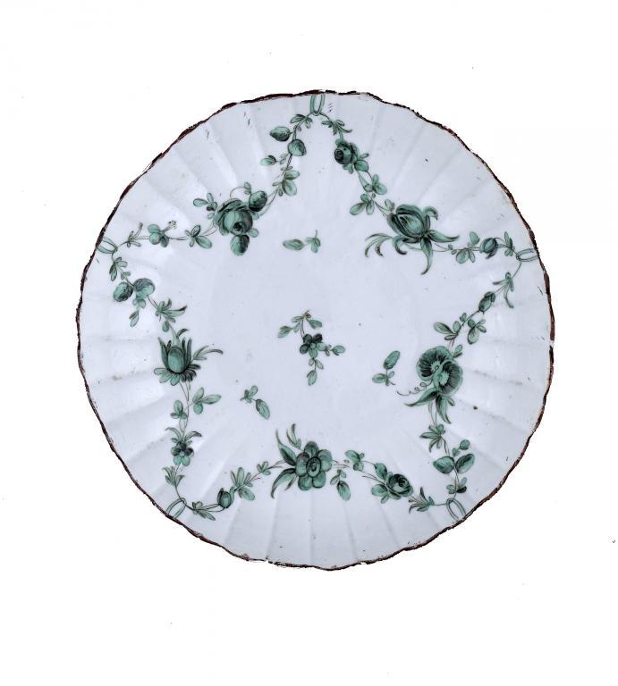 A BRISTOL FLUTED SAUCER DISH painted 10966b