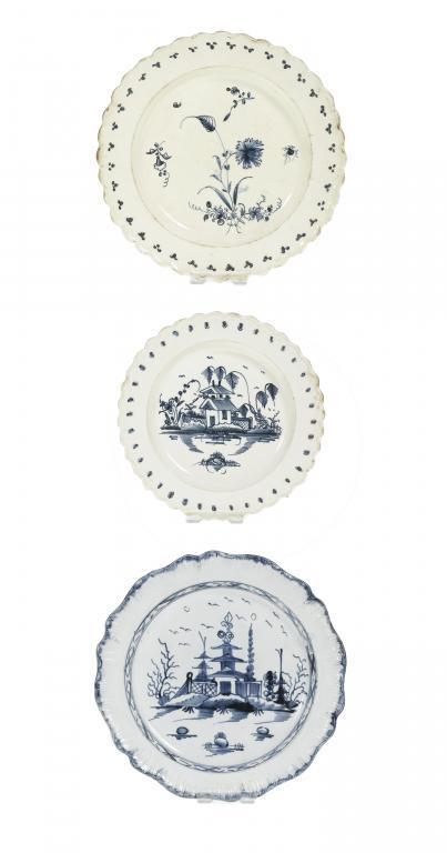 ONE PEARLWARE AND TWO CREAMWARE