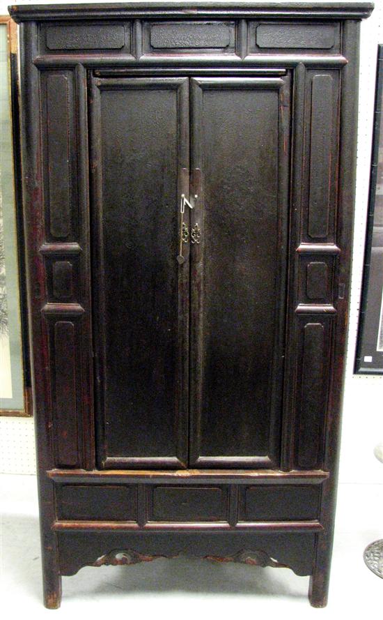 Chinese tall cabinet 19th C or 109a46