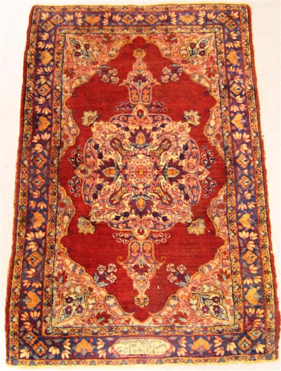 Persian carpet  Sarouk design 