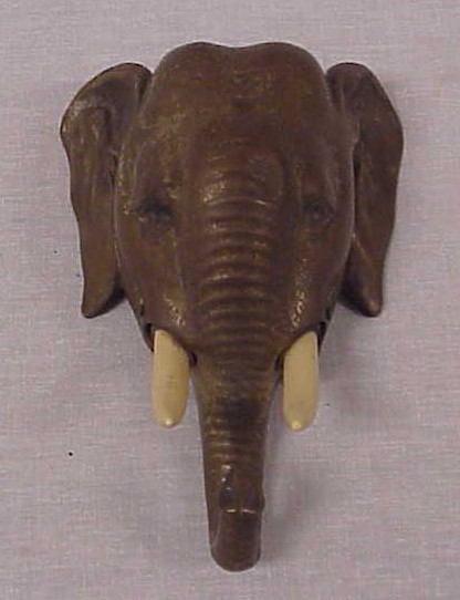 Metal elephant head form call buzzer
