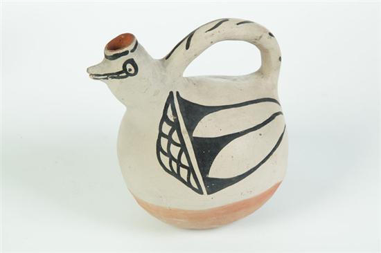 INDIAN EFFIGY PITCHER Cochiti 10b2ac