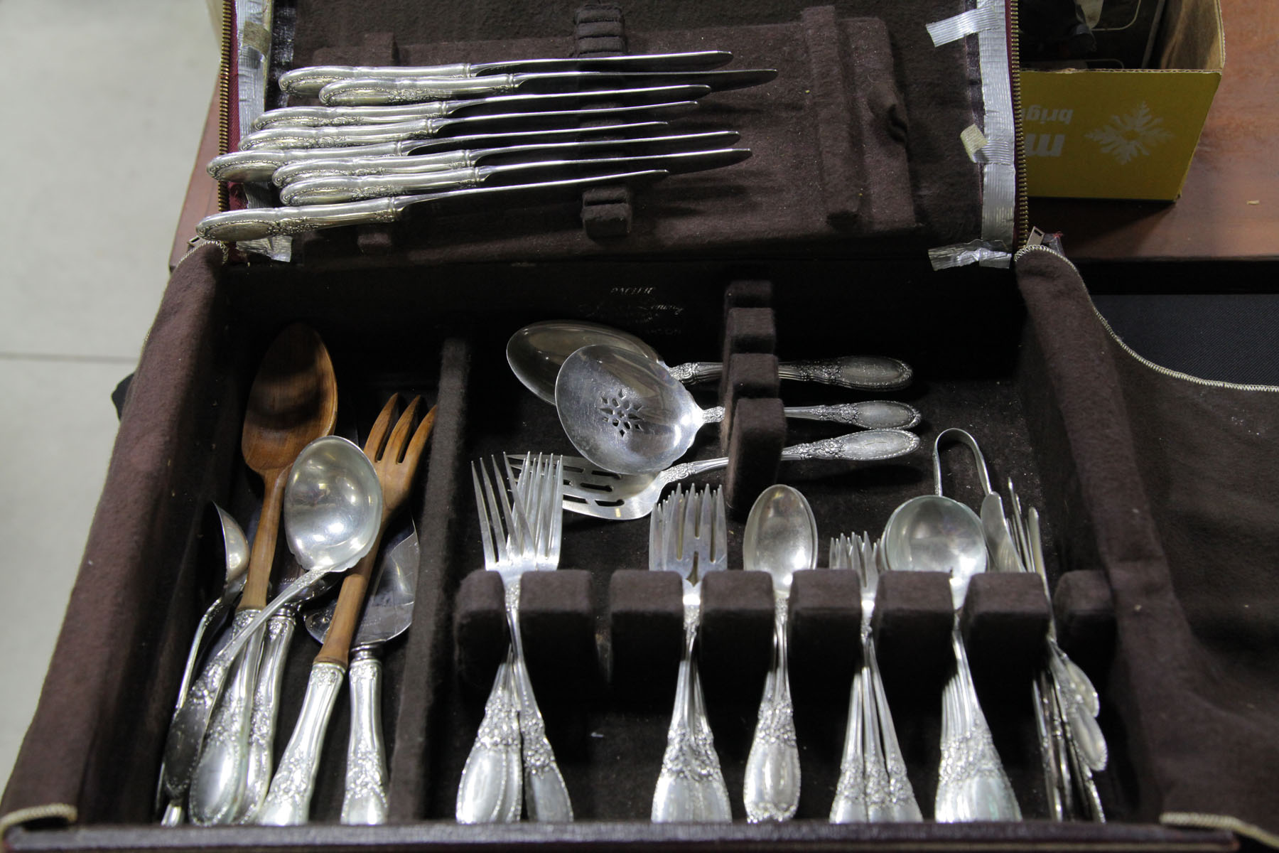 SET OF TOWLE STERLING SILVER FLATWARE.