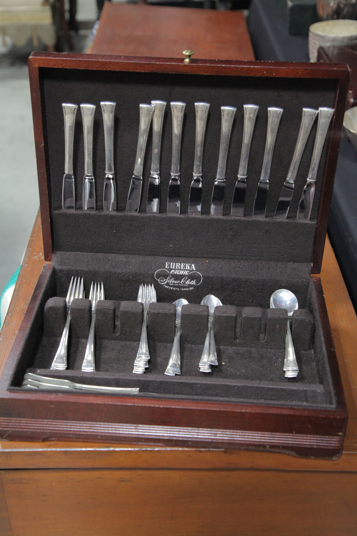 SET OF STERLING SILVER FLATWARE.  New