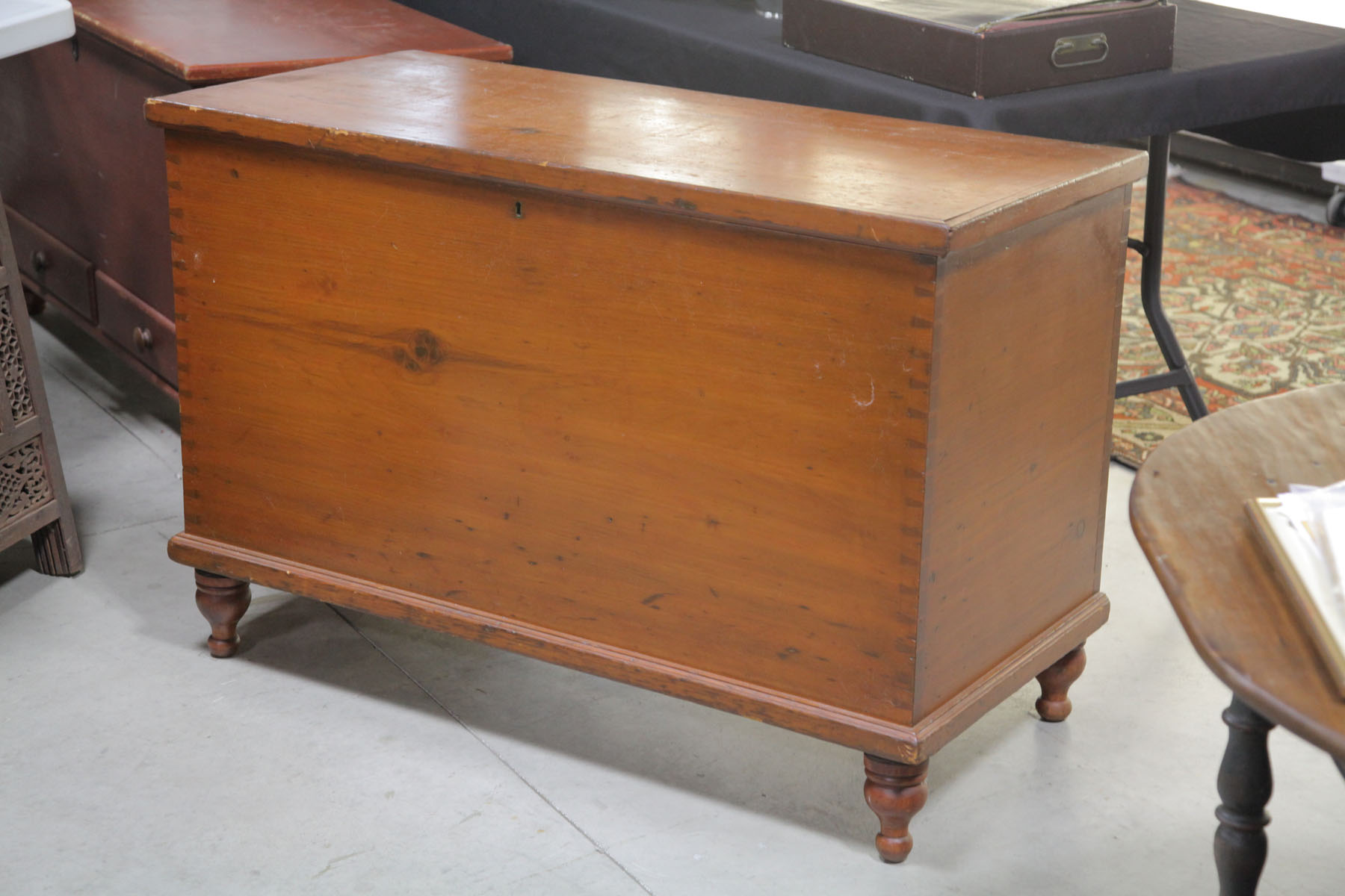 BLANKET CHEST American late 10c1a2