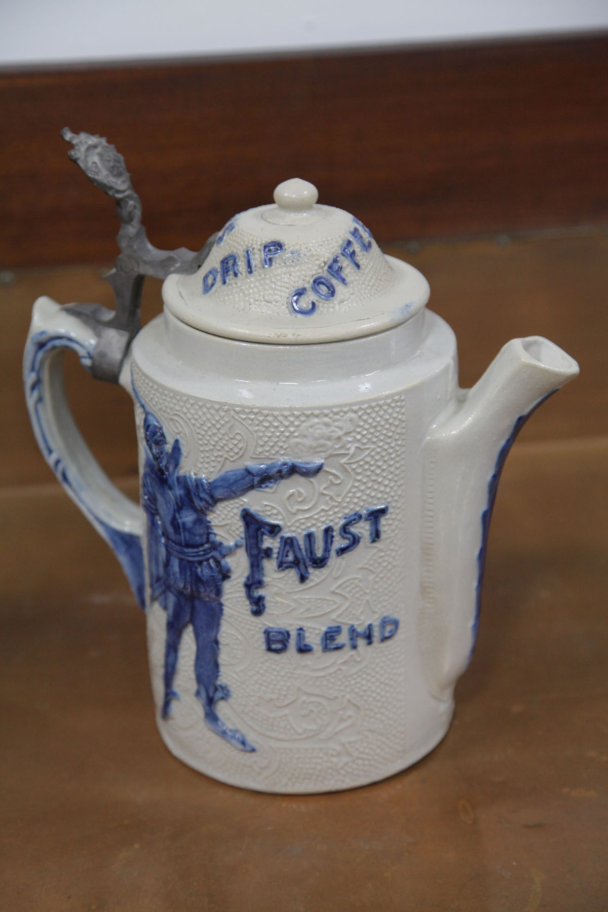 ADVERTISING COFFEE POT American 10c23b