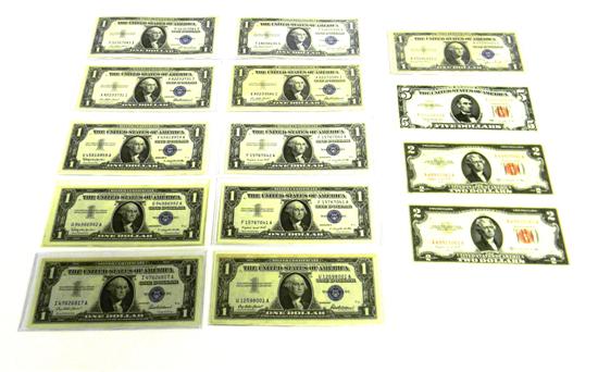 CURRENCY Lot of 11 1 Small size 10c404