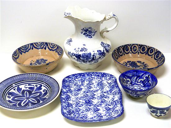 Blue decorated pottery assortment 10c4e1