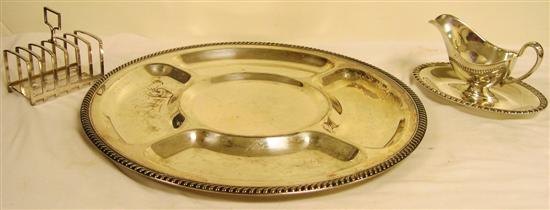 Silverplate including a covered 10a73f