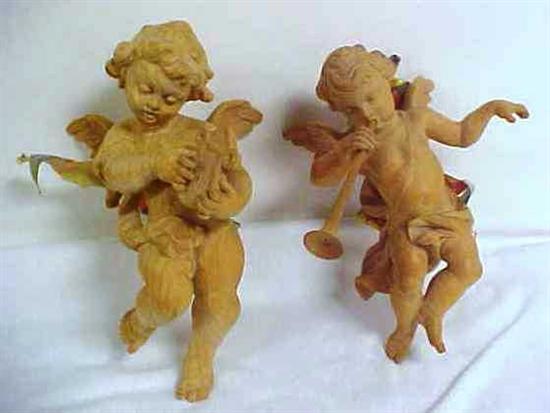 Italian carved wooden putti playing 10a77b