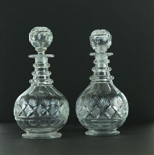 PAIR OF DECANTERS Attributed 10a917