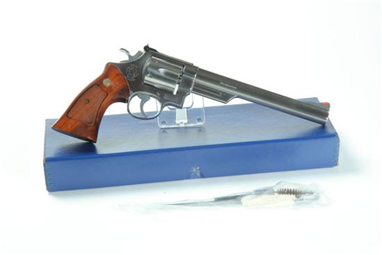 SMITH AND WESSON 44 MAGNUM. Model