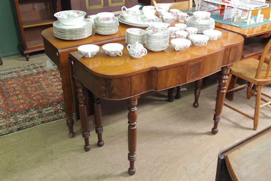 TWO PART BANQUET TABLE. Mahogany and