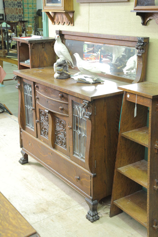 SIDEBOARD. Oak having a mirrored