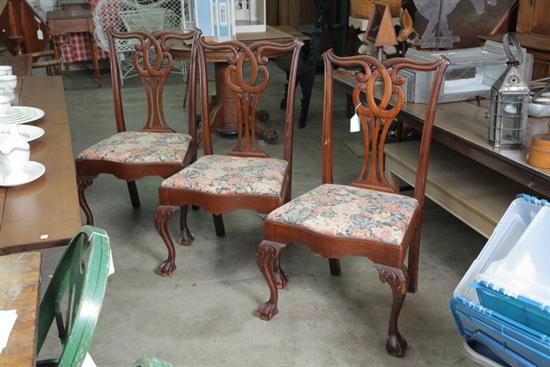 SIX CHIPPENDALE STYLE CHAIRS. Mahogany