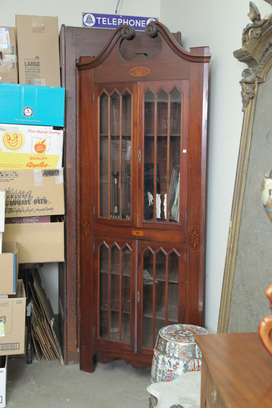 CORNER CUPBOARD. Mahogany having