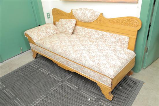 VICTORIAN FAINTING COUCH. Oak having